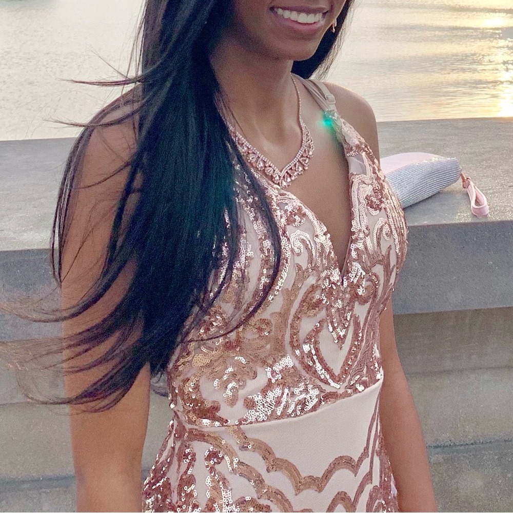 Rose gold formal dress. Sequins. Size xs/s. Worm once!